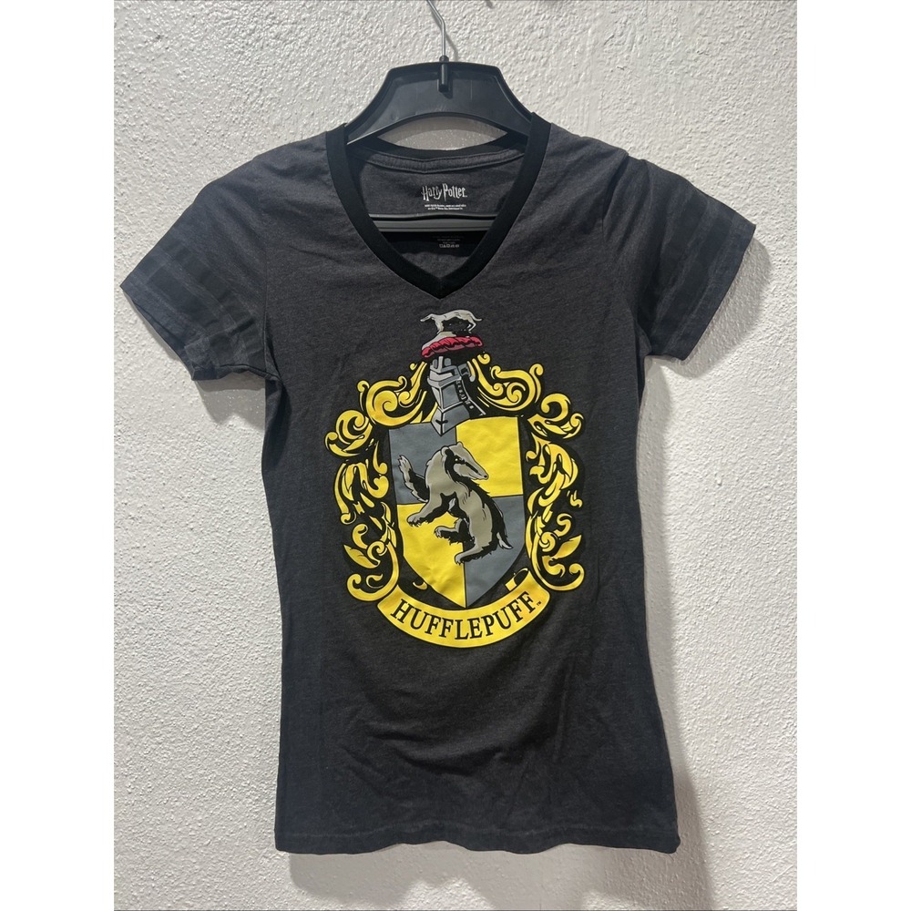Harry Potter Unisex Adult Gray Poly Hufflepuff V-Neck Short Sleeve T-Shirt M